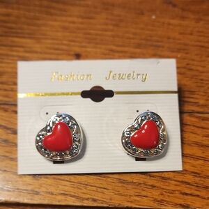‼️50%_5+Bundles‼️ Heart-Shaped Red and Silver Earrings